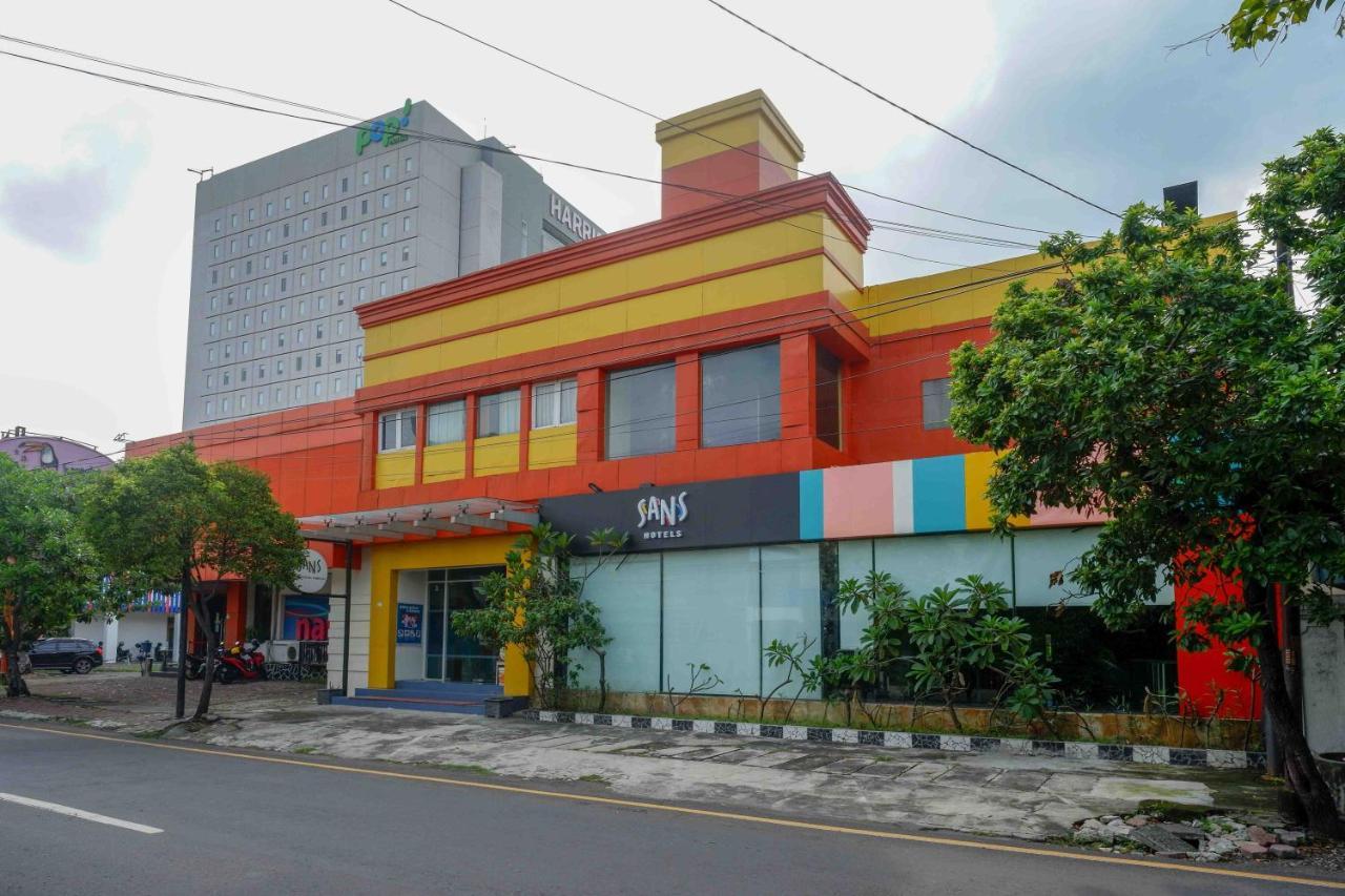 Sans Hotel International Surabaya Gubeng 외부 사진