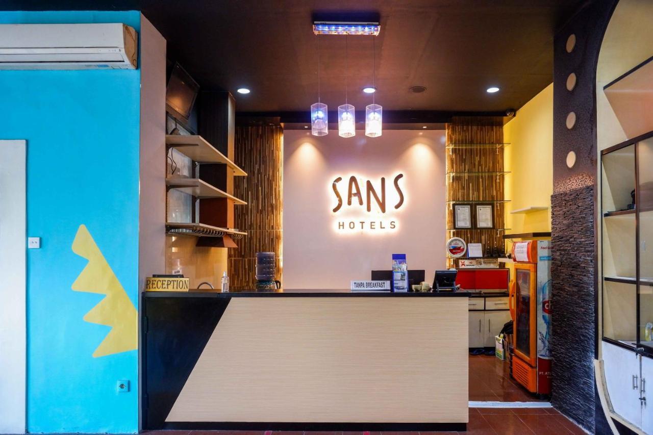 Sans Hotel International Surabaya Gubeng 외부 사진