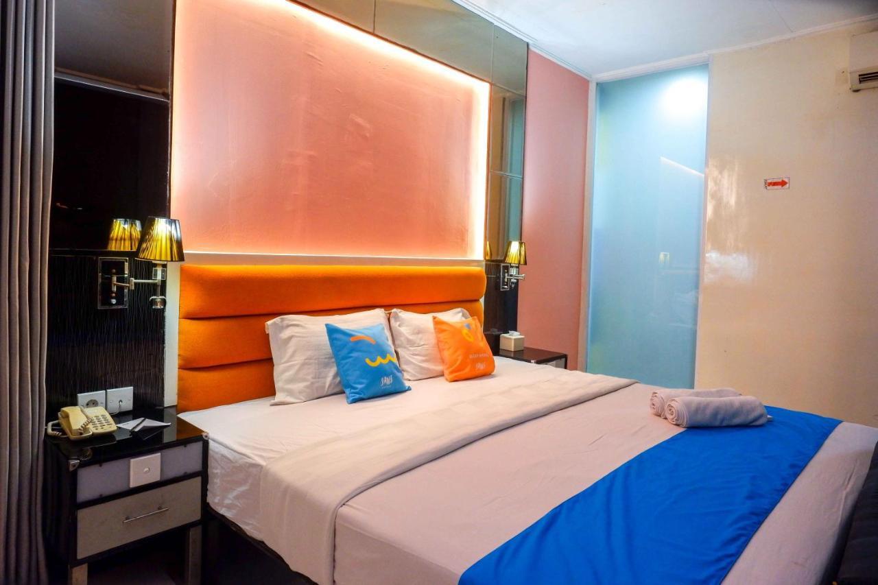 Sans Hotel International Surabaya Gubeng 외부 사진
