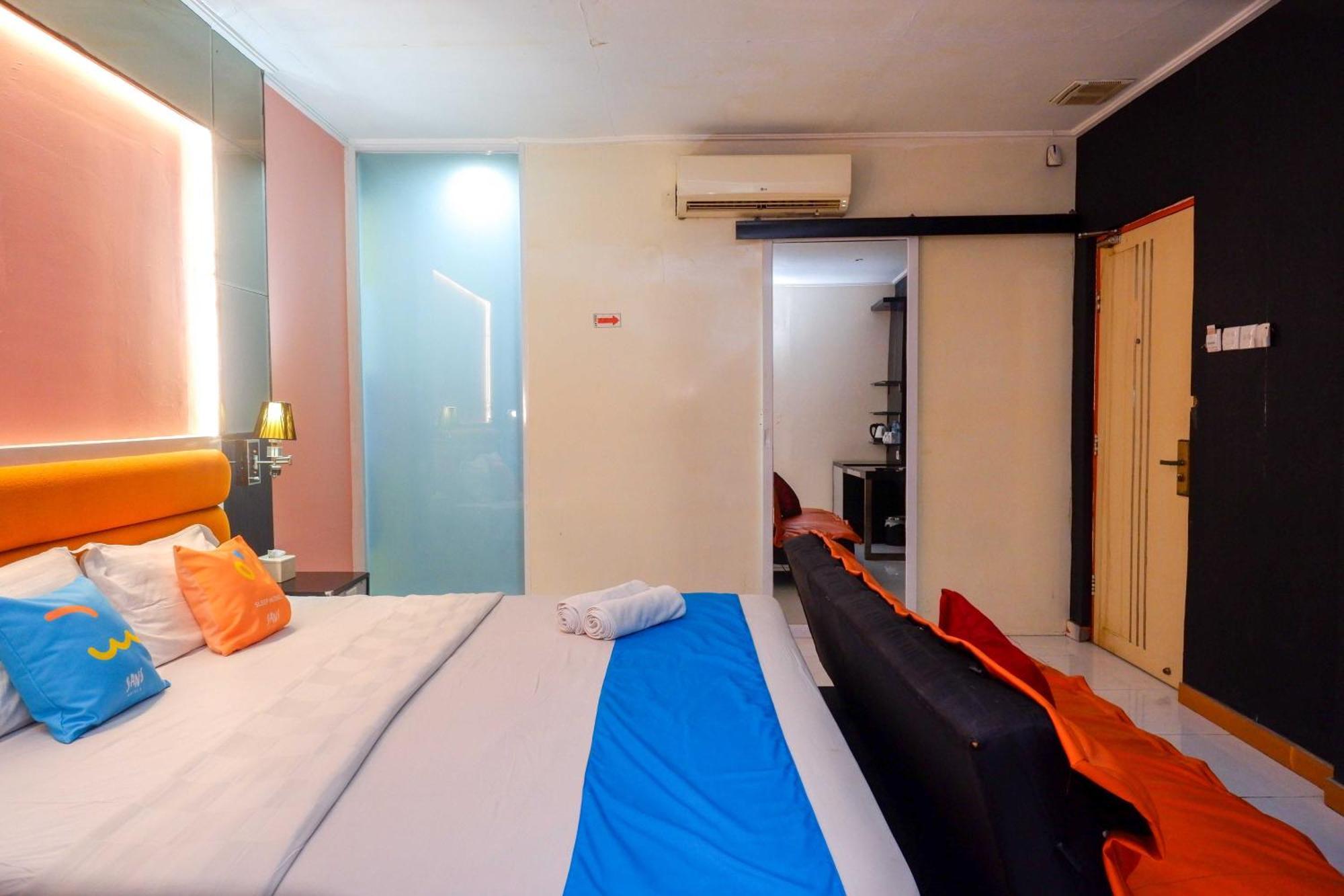 Sans Hotel International Surabaya Gubeng 외부 사진