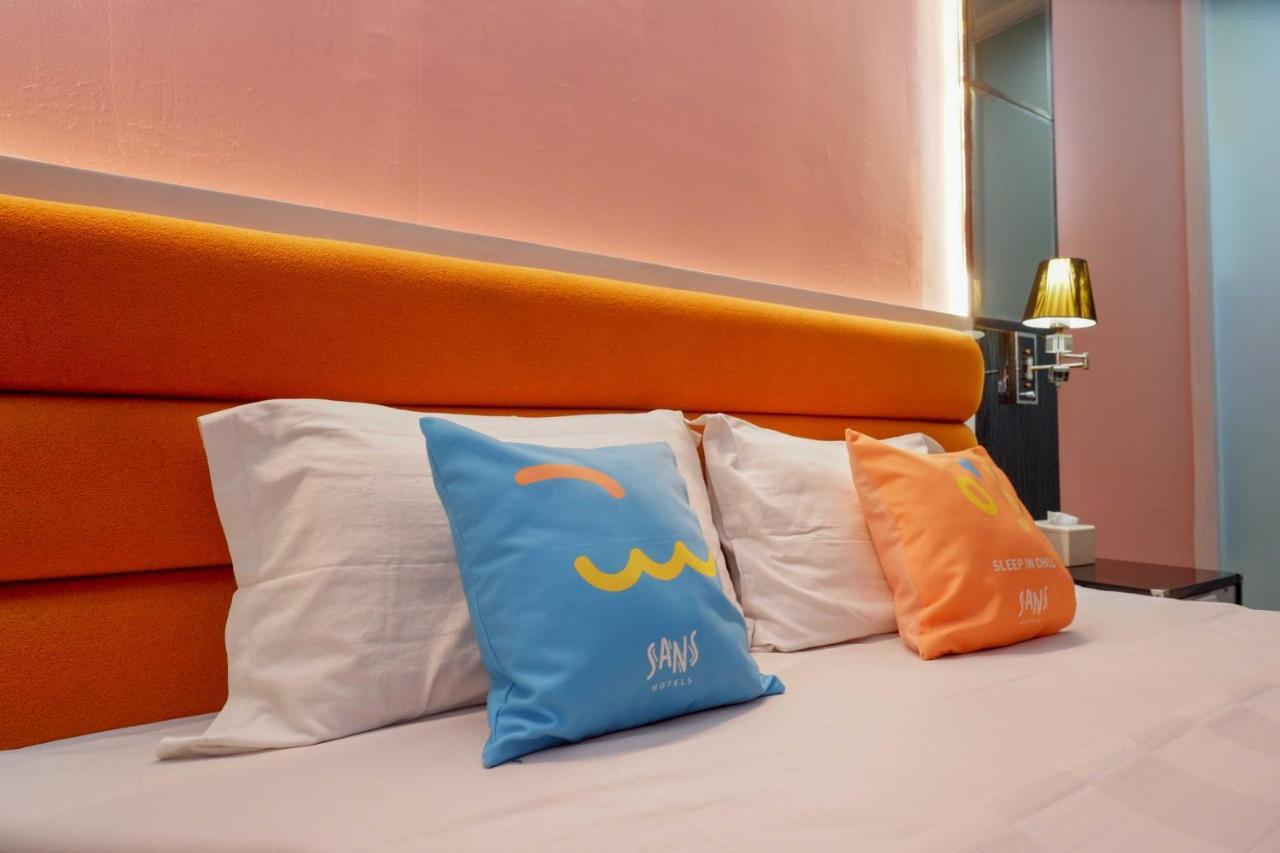 Sans Hotel International Surabaya Gubeng 외부 사진