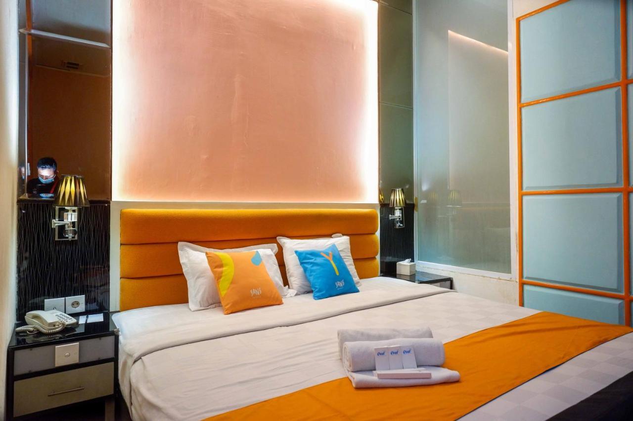 Sans Hotel International Surabaya Gubeng 외부 사진