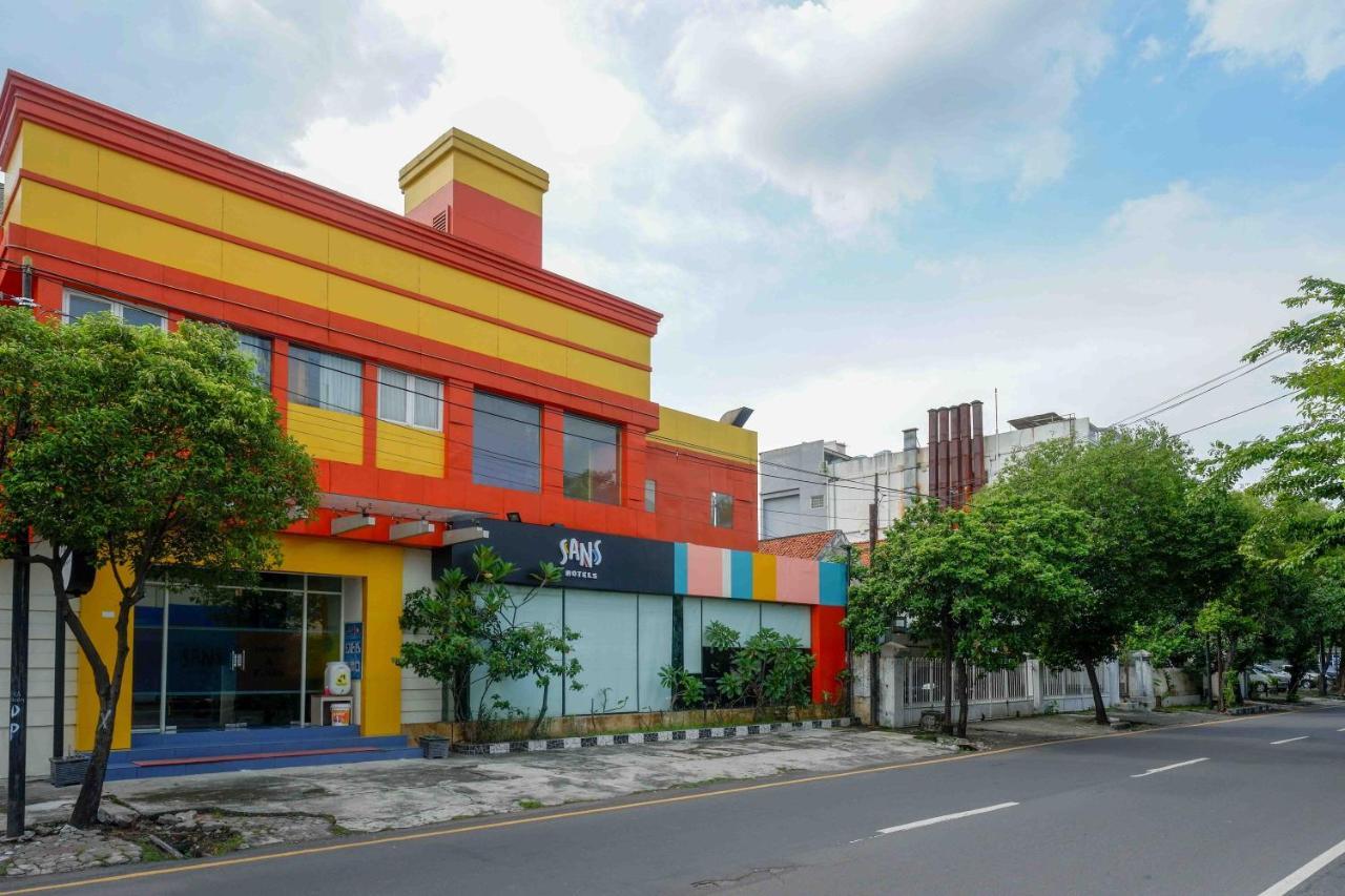 Sans Hotel International Surabaya Gubeng 외부 사진