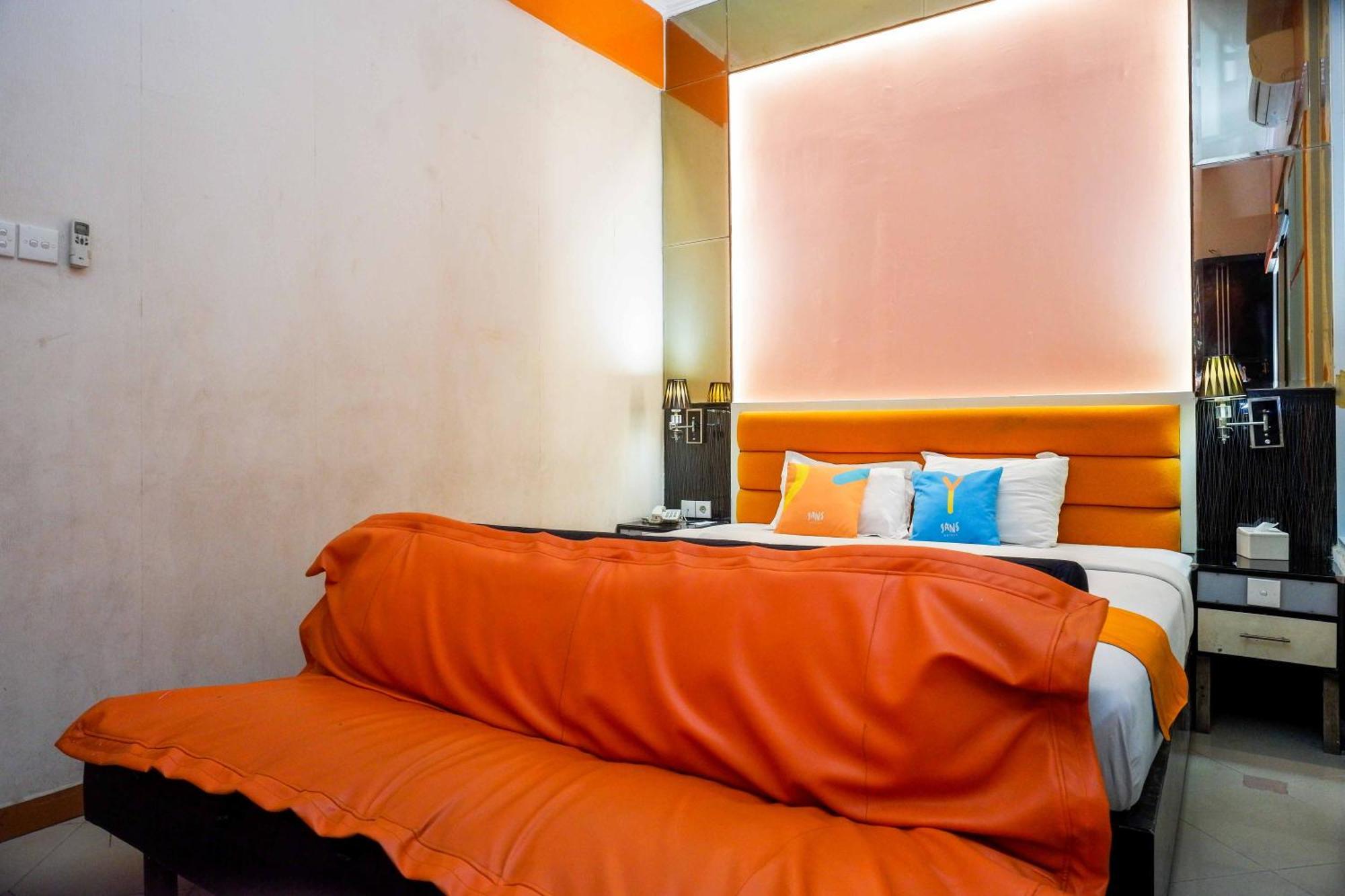 Sans Hotel International Surabaya Gubeng 외부 사진
