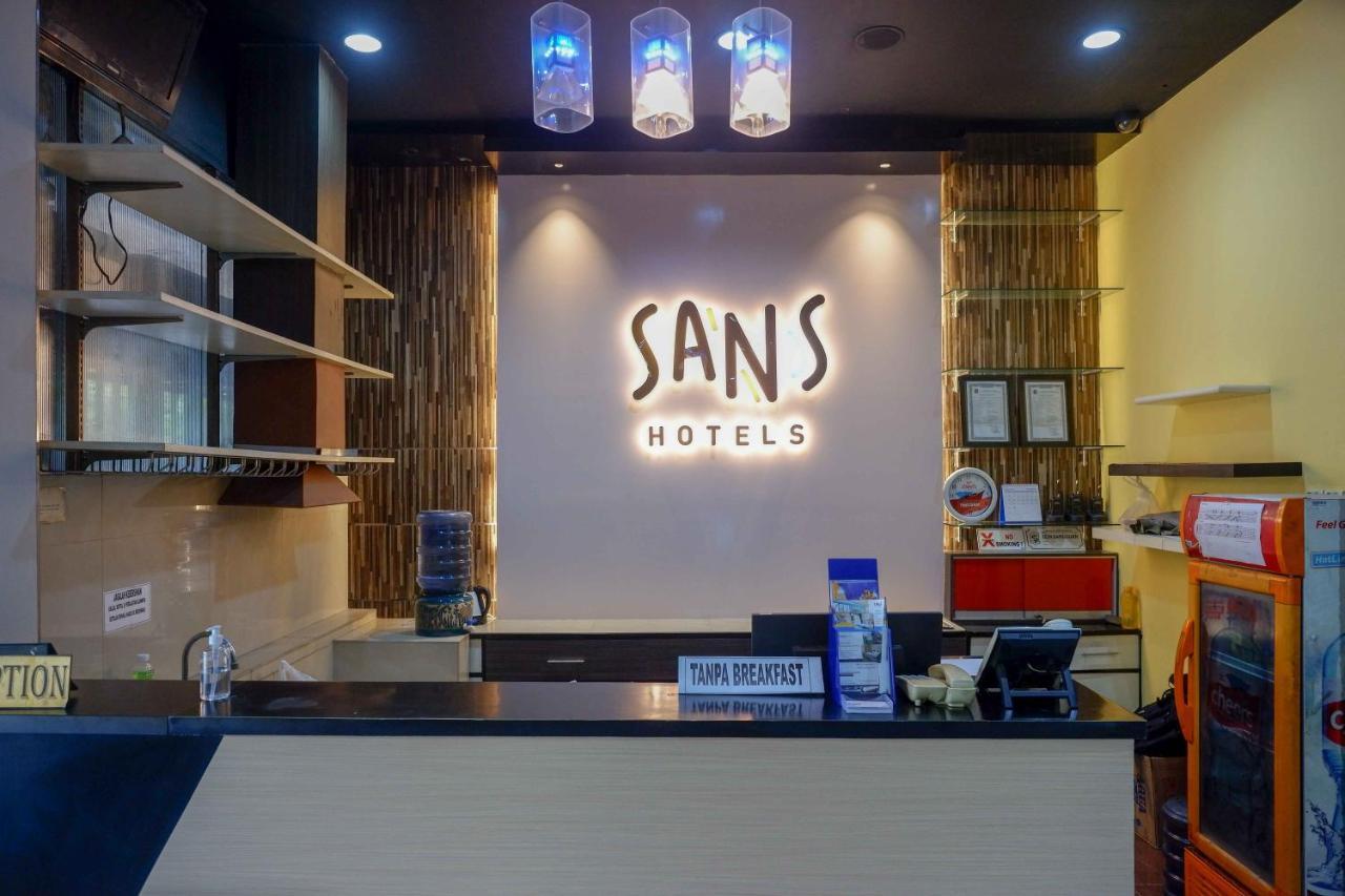 Sans Hotel International Surabaya Gubeng 외부 사진