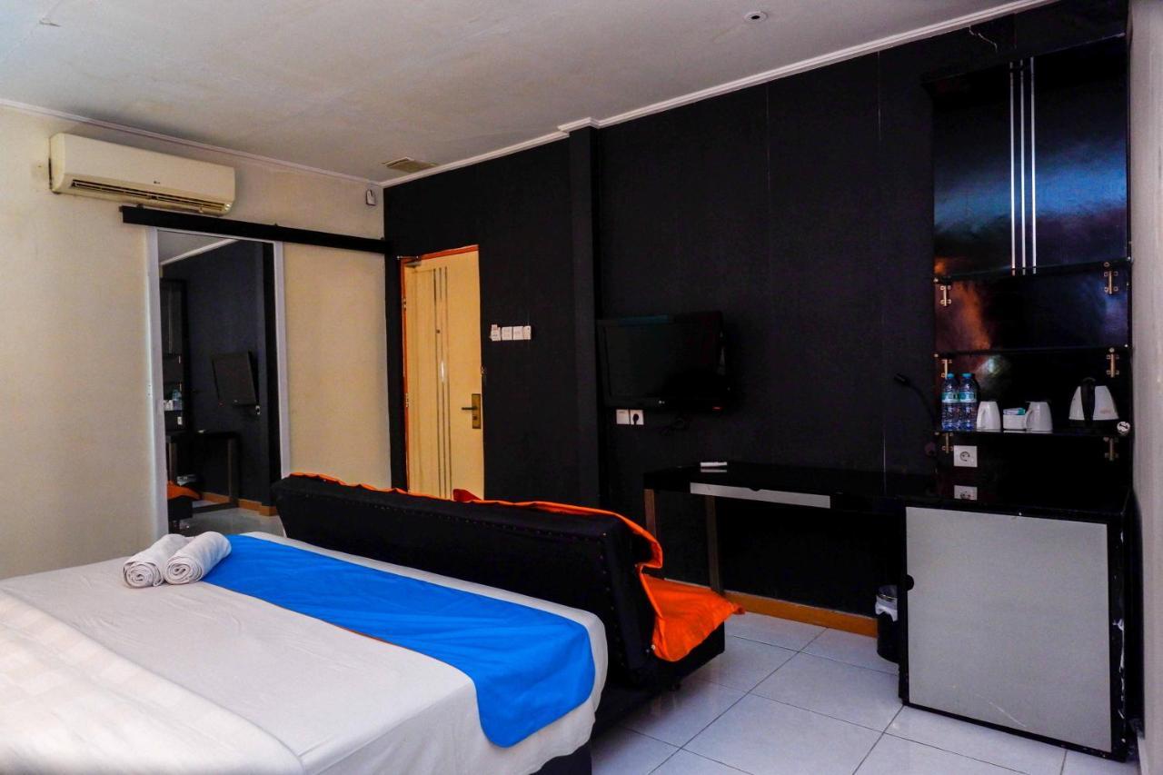 Sans Hotel International Surabaya Gubeng 외부 사진