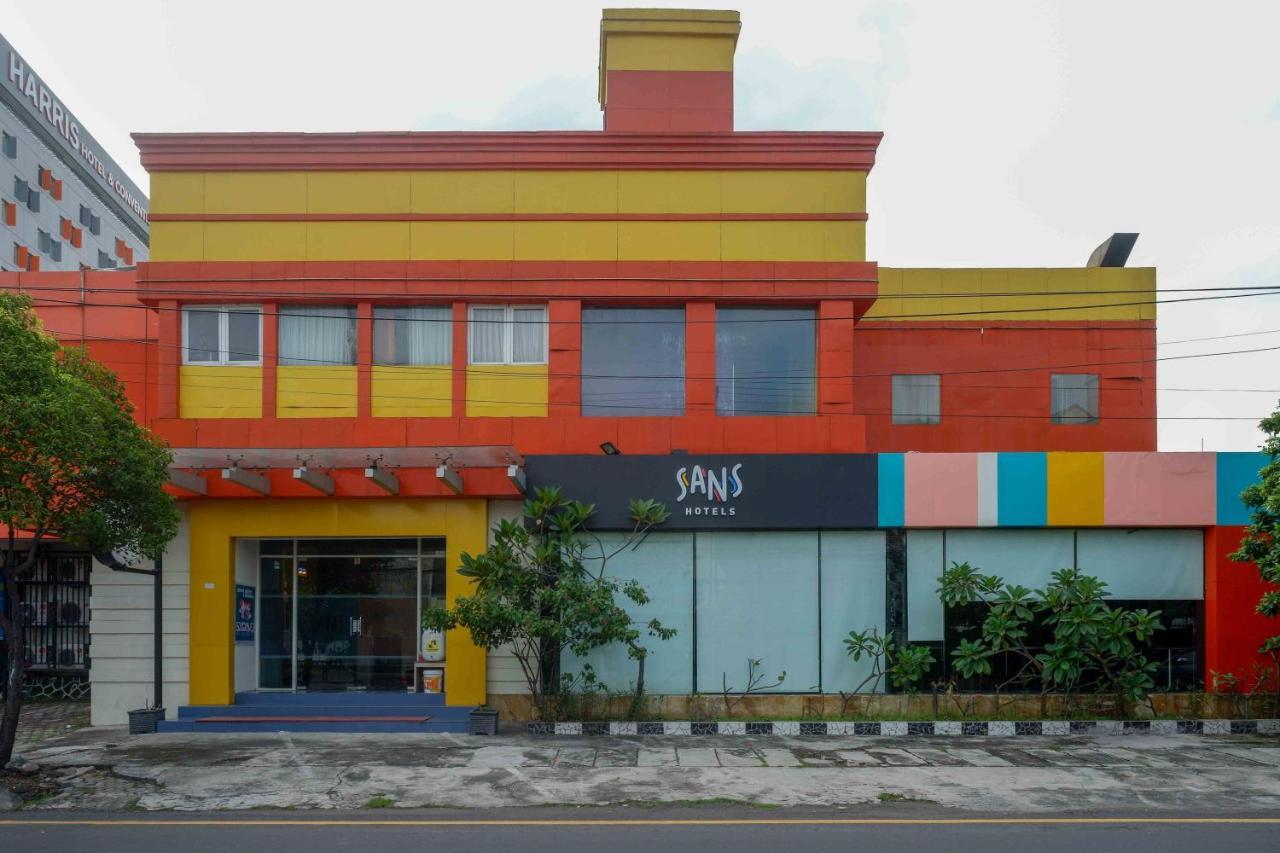 Sans Hotel International Surabaya Gubeng 외부 사진