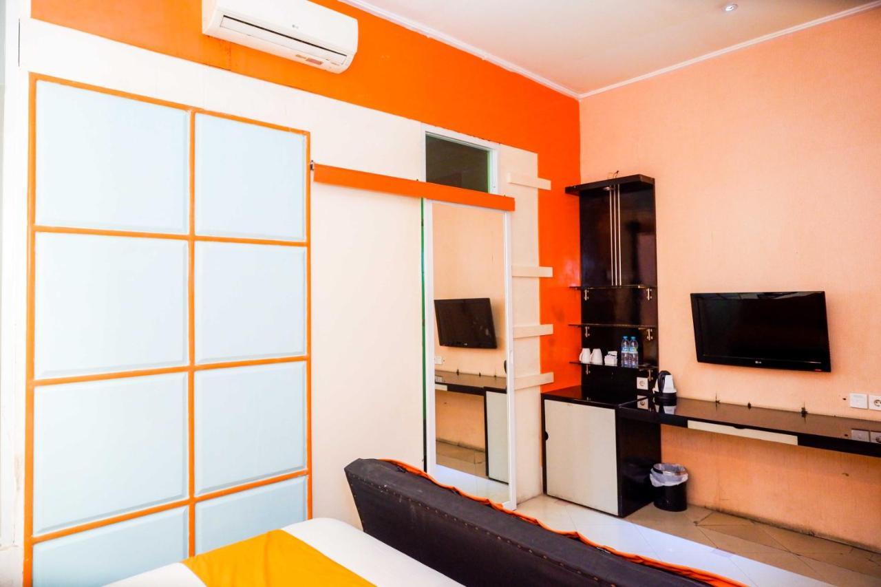 Sans Hotel International Surabaya Gubeng 외부 사진