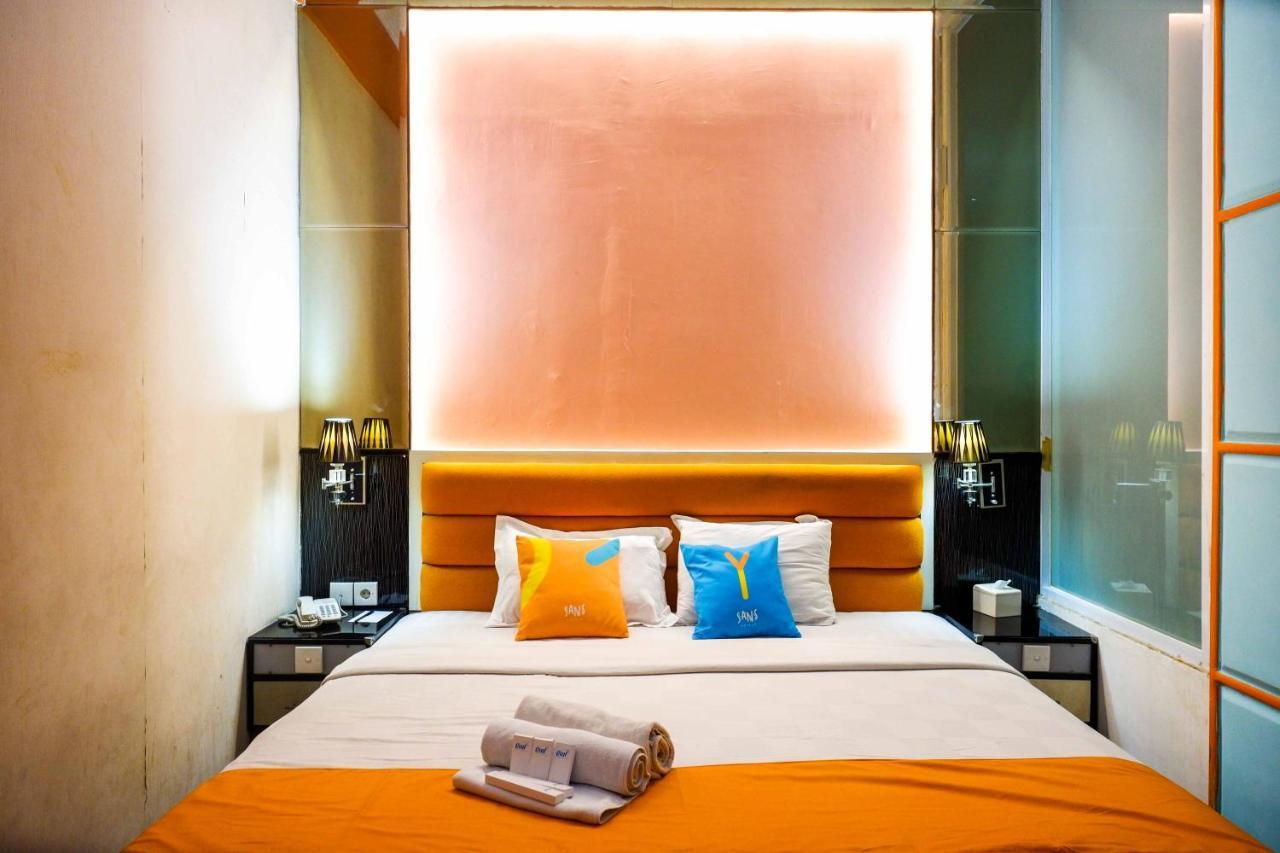Sans Hotel International Surabaya Gubeng 외부 사진