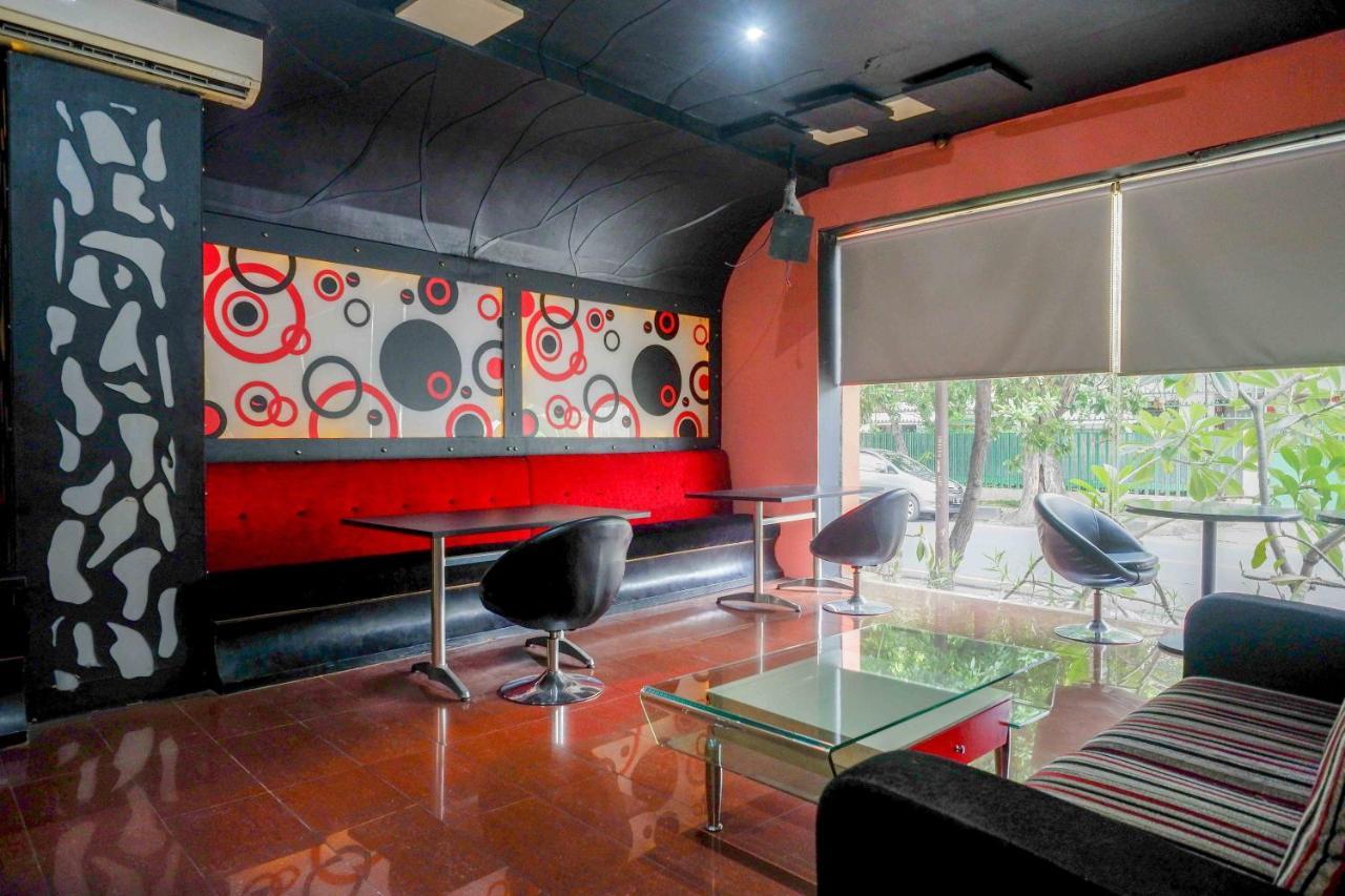 Sans Hotel International Surabaya Gubeng 외부 사진